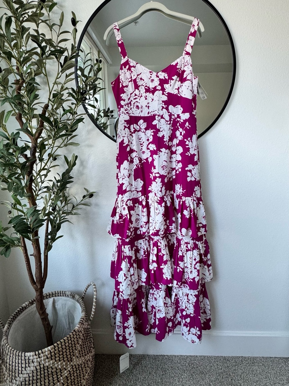 Abercrombie & Fitch Fuchsia & White Floral Tiered Maxi Party Occasion Dress M